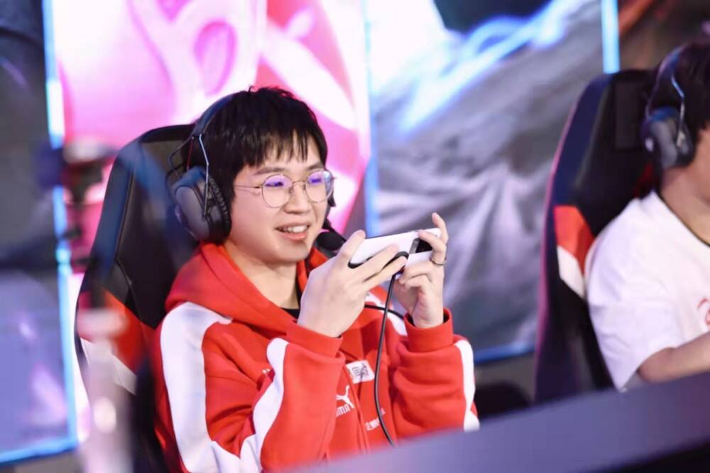 连续三日涨停有人称“跟捡钱一样”！紧急公告：今天停牌1小时AG尊龙凯时- 尊龙凯时官方网站- 尊龙凯时APP下载