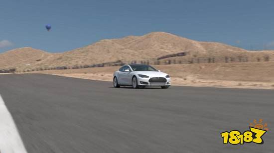 《GT7》虚拟VS现实 专家级车手跨次元竞速