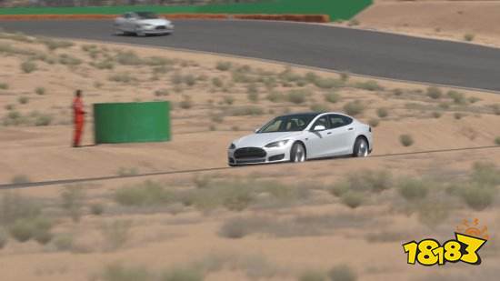 《GT7》虚拟VS现实 专家级车手跨次元竞速