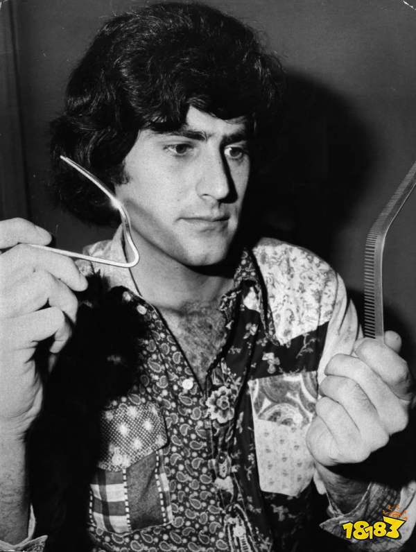 从“三眼神童”说起,聊聊《三伏》背后的异能者狂热