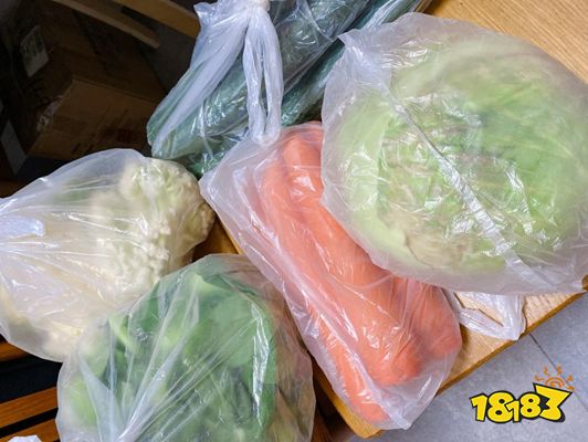 抢不到菜的上海游戏人