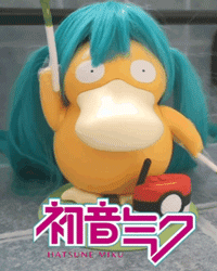 明明是为小朋友们准备的可达鸭玩具，你们成年人咋全抢光了？