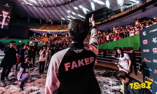 谁能打过巅峰的faker LOL巅峰faker的过往