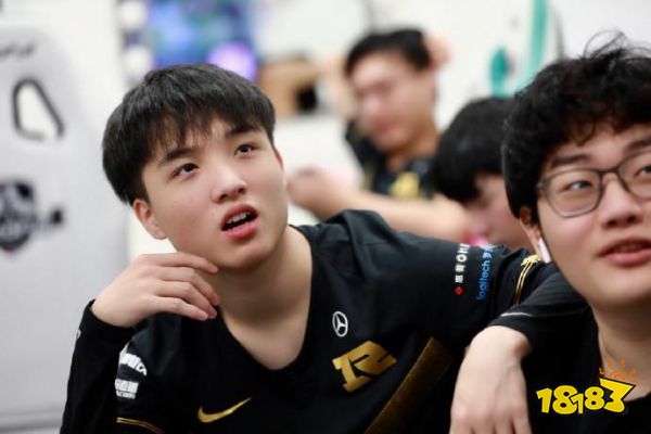 V5死压Karsa不让他上场,背后到底发生了什么?