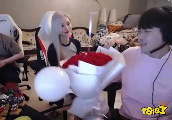 lol姿态求婚了吗 lol姿态求婚介绍