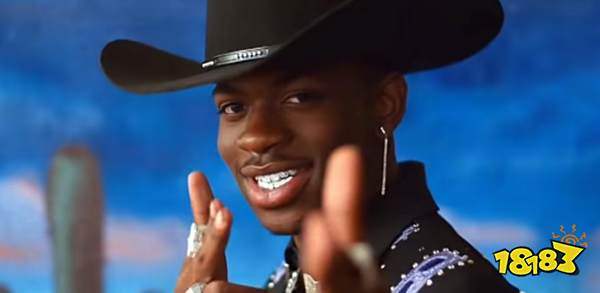 lols12总决赛歌手是谁 英雄联盟S12全球总决赛MV逐星歌手名字介绍