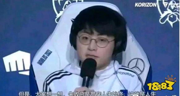 向众神祈祷回应他的只有自己是什么梗 向众神祷告是什么梗