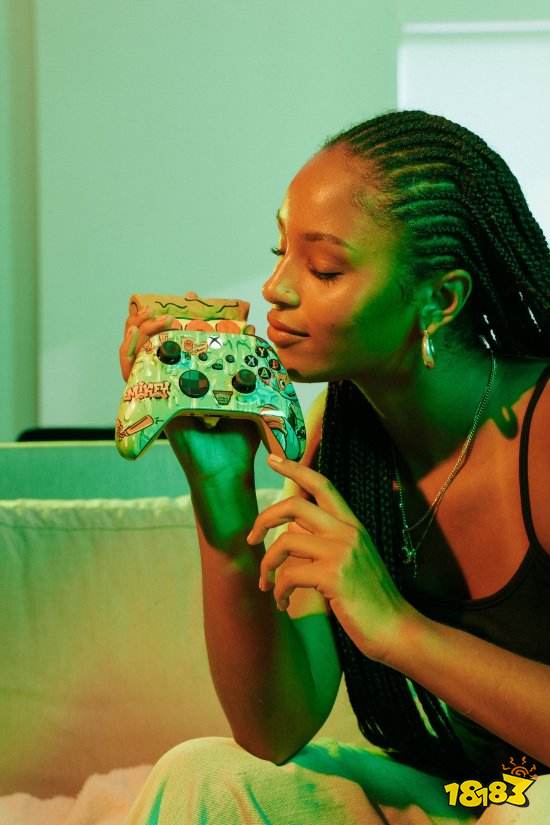 Xbox推出《忍者神龟》电影联动手柄:有披萨味儿
