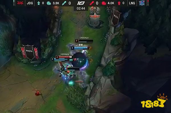 完美运营、团战碾压，LNG摧枯拉朽拿下赛点局！