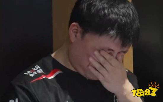 Uzi无缘世界赛登热搜 花有重开日人无再少年