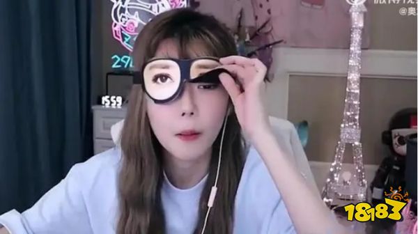 周淑怡恋爱事件 周淑怡戴眼镜强行复播