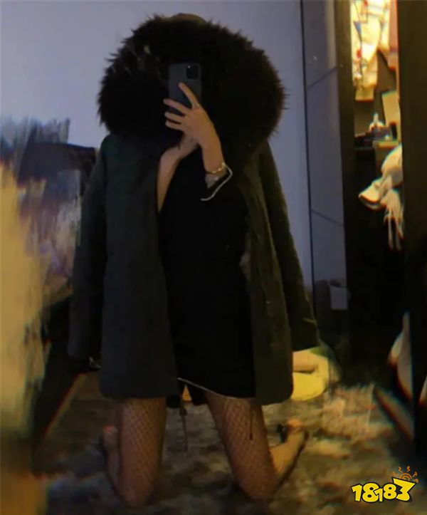 周淑怡穿长筒袜是什么梗 周淑怡穿长筒袜