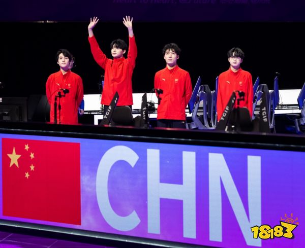 在亚运会上全胜夺冠的《和平精英》,演示了真正的“全民参与”