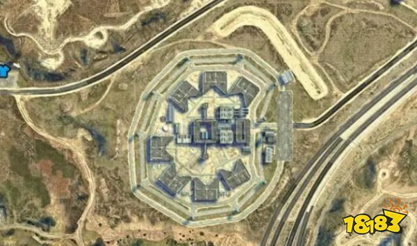 gta5军事基地在哪