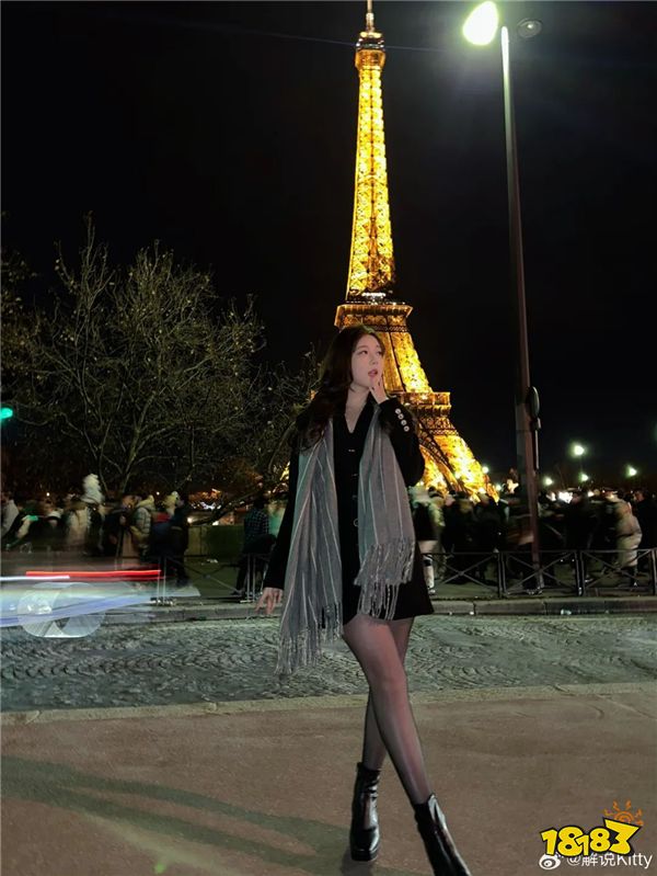 LOL资讯:新人美女解说Kitty疑似与G2AD新恋情曝光?