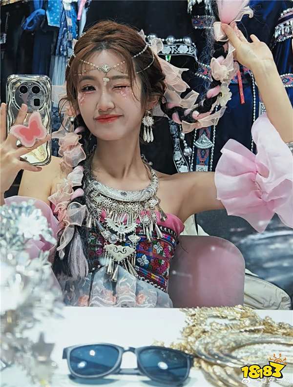 【LPL老婆】夏安惊艳妆容！网友热评用麻袋套走带回家？