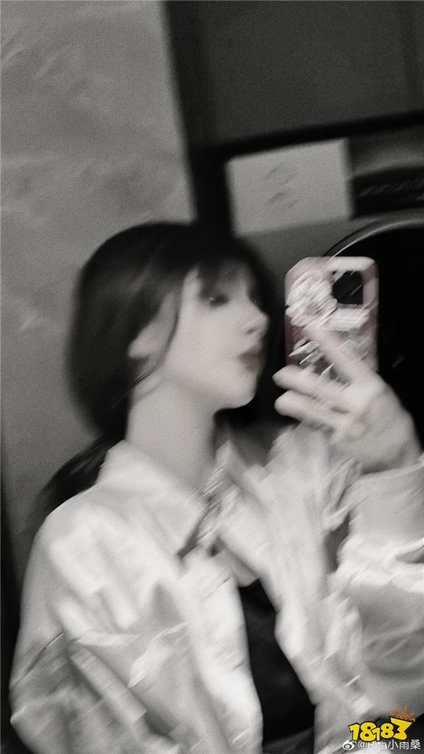 【LPL老婆】Rita又晒美照，近距离自拍美的让人心动！