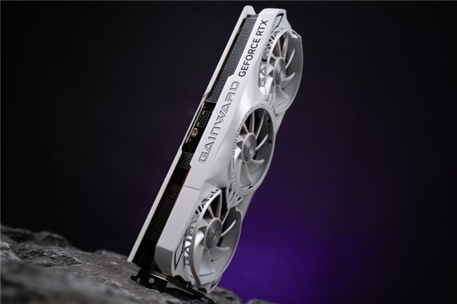  AI性能持续释放！耕升 GeForce RTX 4070 SUPER 星极皓月 OC 评测解禁 