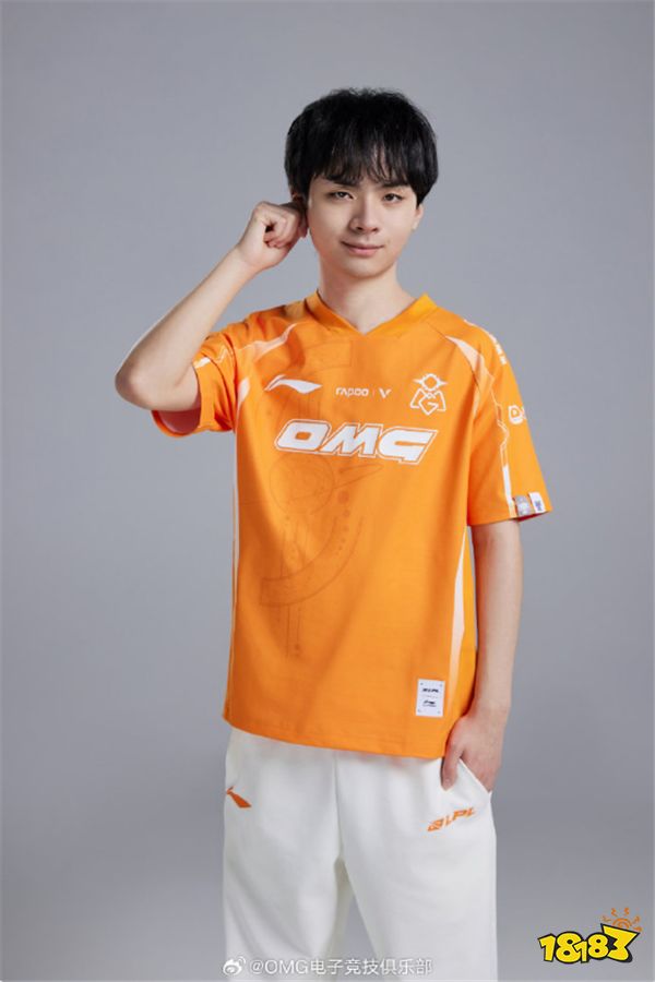 LOL资讯：Doinb下个月重新复播？LPL新赛季七彩色队副曝光？！