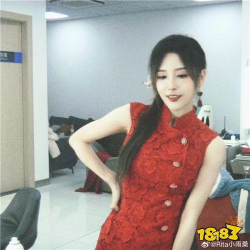 LOL资讯：LPL女解说新春“皮肤”你最喜欢哪款？驼子姐整活Rita还是那么美！