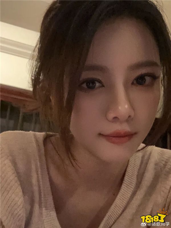 【LPL老婆】男友視角體驗！駱歆同學的自拍真是太美了！