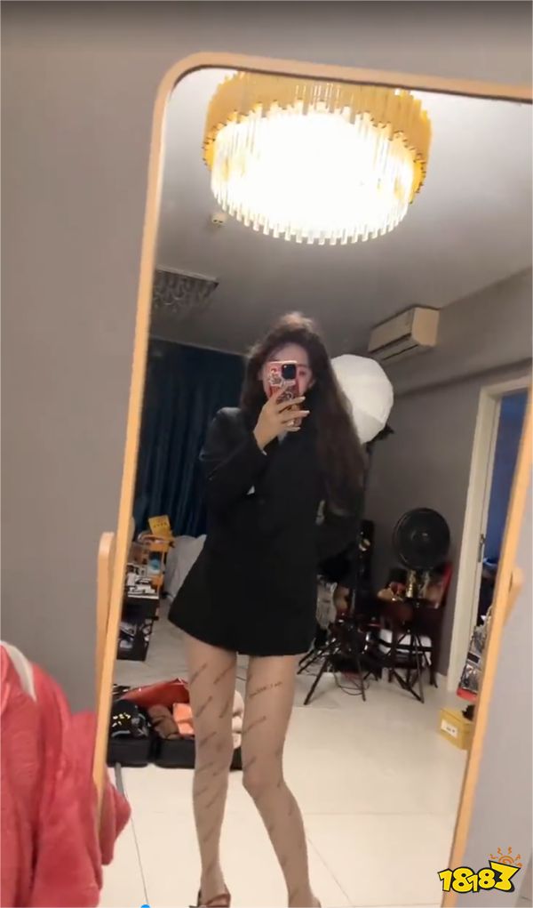 Rita巴黎世家黑丝版?绝美的Rita为什么没有人追?