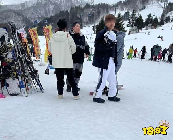 斗鱼PDD隐身了?疑似润到日本定居,还带55开滑雪