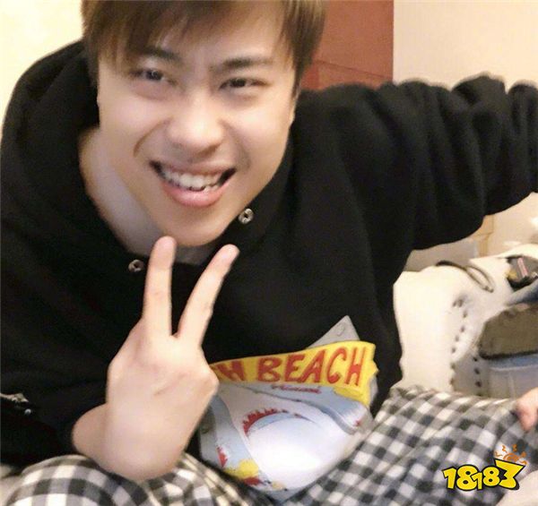 曾经的人气主播55开卢本伟目前已解封？前女友UU转型成功赚得盆满钵满？