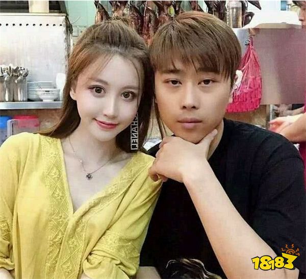 曾经的人气主播55开卢本伟目前已解封？前女友UU转型成功赚得盆满钵满？