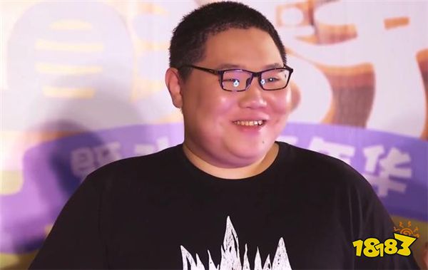 遇到事情先跑为妙？“PDD”跑路和五五开在世界各地旅游？