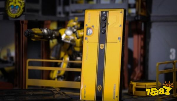 红魔9Pro+再度联名大黄蜂，网友：更想要海报上这只！