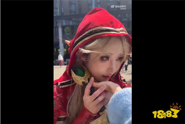 网易官宣活动最美小姐姐身材炸裂！走路摇，果然走路会摇！