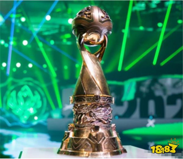 穷疯了！电竞豪门RNG直播带货卖选手！未来电竞行业发展将何去何从？