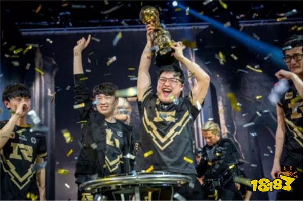 穷疯了！电竞豪门RNG直播带货卖选手！未来电竞行业发展将何去何从？