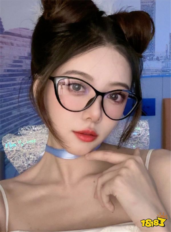 驼子姐骆歆真空直播被超管警告？以保守闻名的驼子姐终于放开了！