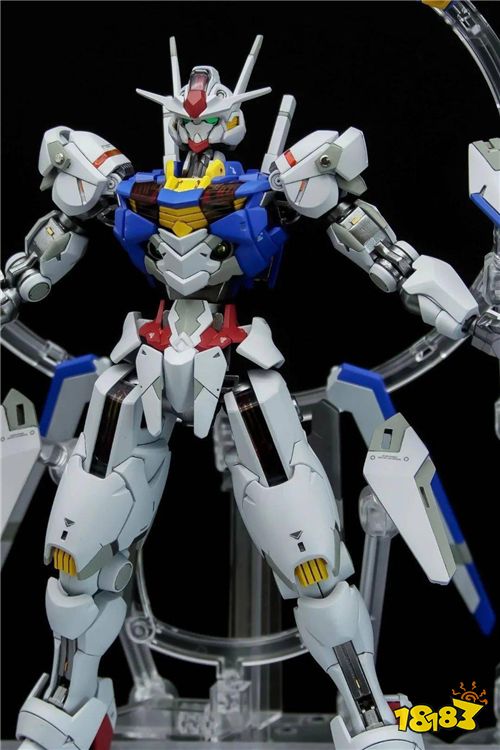 震惊！使命召唤COD联名高达！妈妈，我可以在使命召唤里开高达了？