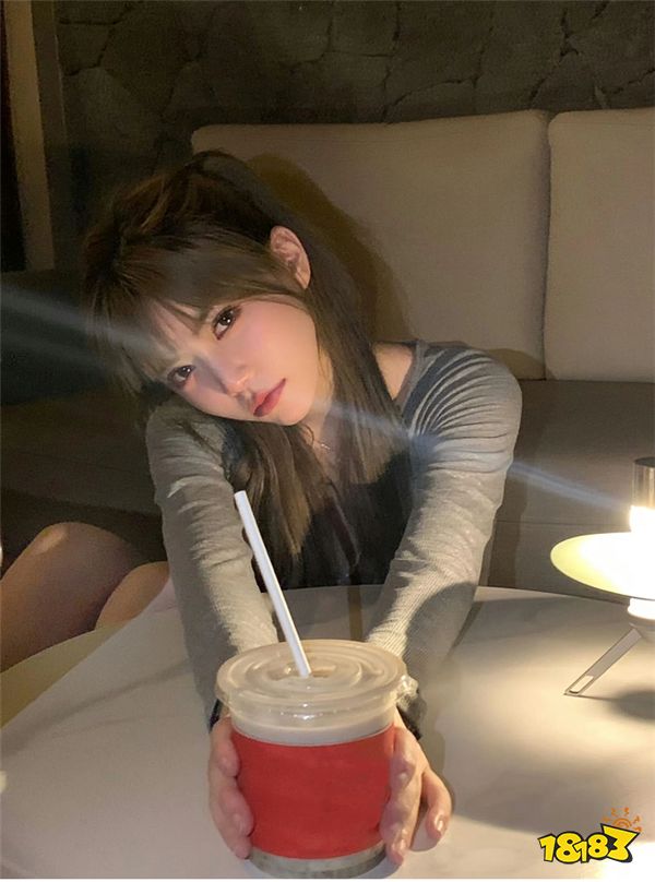 周淑怡直播给自己明码标价！称自己身材好颜值高陪大哥一周最少百万！