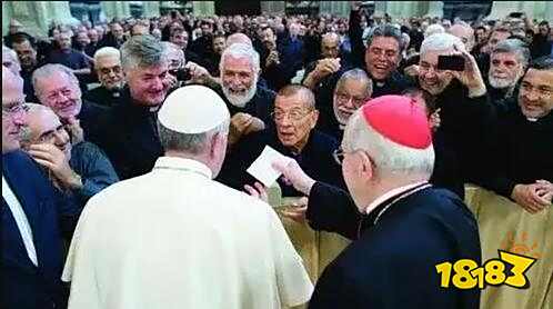 意大利少年被封为世界首个“游戏玩家圣人”