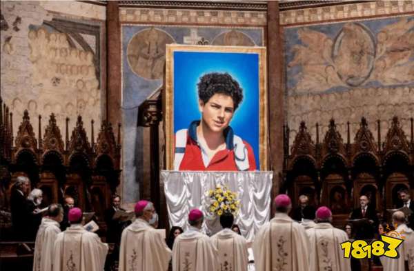 意大利少年被封为世界首个“游戏玩家圣人”