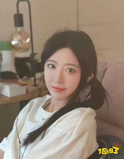 游戏主播穿的再清凉也没有人看？呆妹儿称：活着太难了！往后不擦边了？