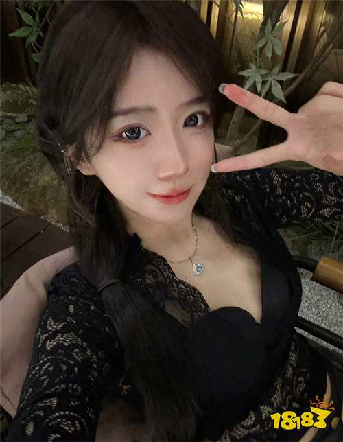 游戏主播穿的再清凉也没有人看？呆妹儿称：活着太难了！往后不擦边了？