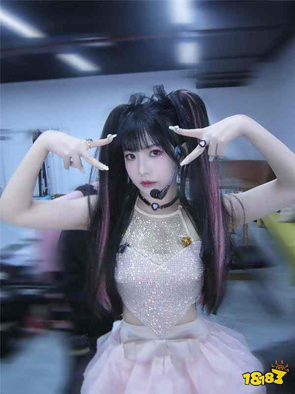 赖美云COS王者西施，气质一绝！网友：虽然好看，但是和金靖不是一个档次？