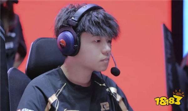 RNG前打野格局直播怒喷LPL解说!“偏心、不公正”是如今LPL解说的代名词?