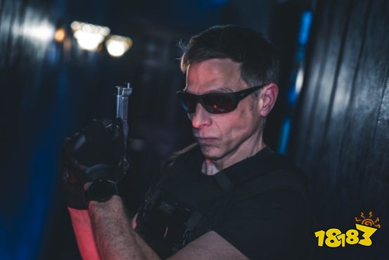 又在炒冷饭了？初代《生化危机》演员再聚首！重演STARS小队角色，回忆幕后