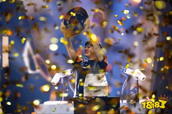 从6名日本选手中杀出！国手“小孩”曾卓君夺得《街霸6》沙特杯冠军