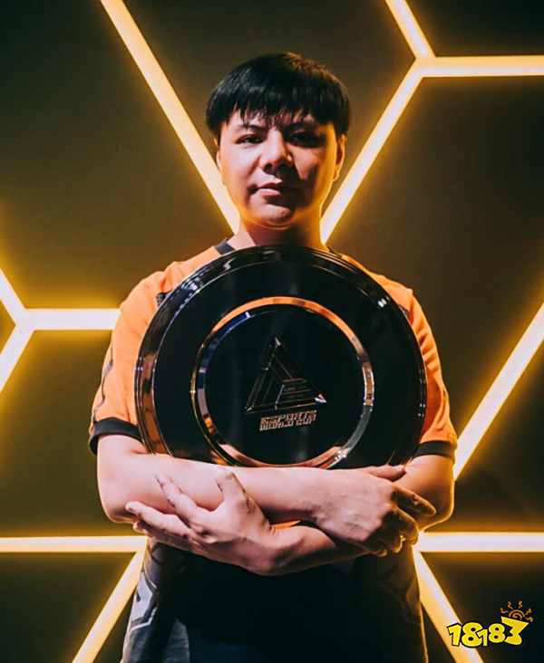 从6名日本选手中杀出！国手“小孩”曾卓君夺得《街霸6》沙特杯冠军