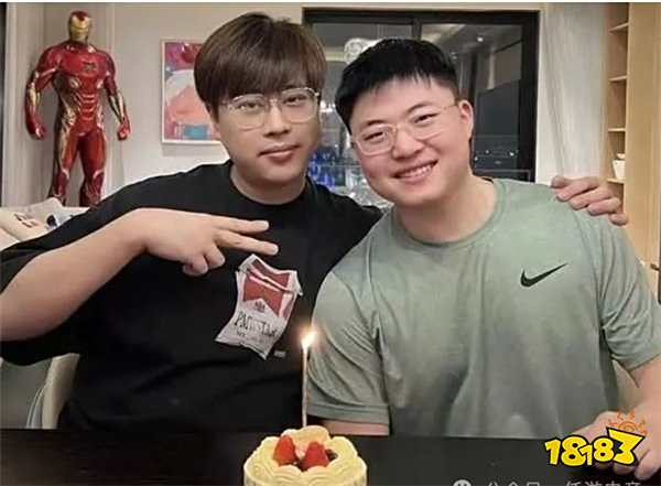 卢本伟复播悬念再起：昔日游戏一哥现状曝光，体重飙升近300斤？