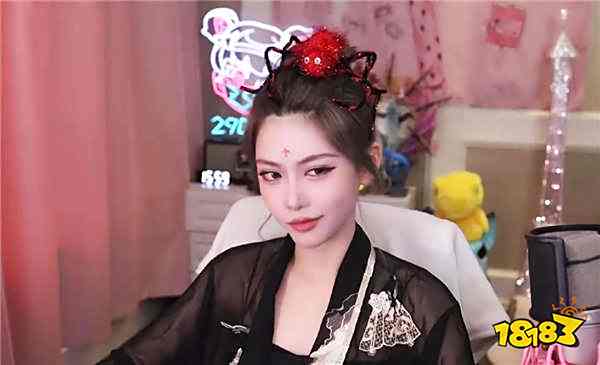 周淑怡直播COS铁扇公主挑战《黑神话:悟空》！网友调侃：这是白骨精来了？