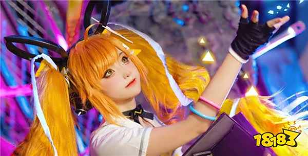 同样都是COS安琪拉时之奇旅！小柔的COS被网友夸爆，而黄子韬老婆徐艺洋却被网友嫌弃？