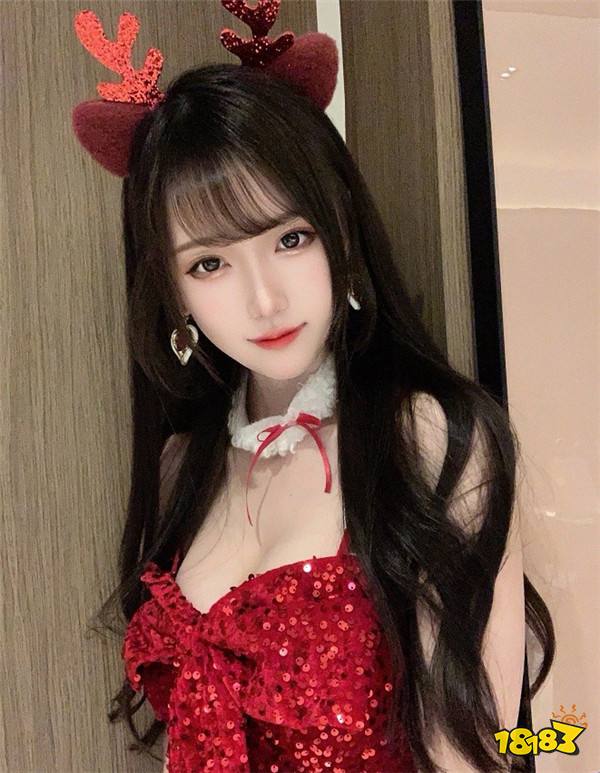 美女游戏主播腐团儿惊现大尺度圣诞照？网友：这身材真是要啥有啥！